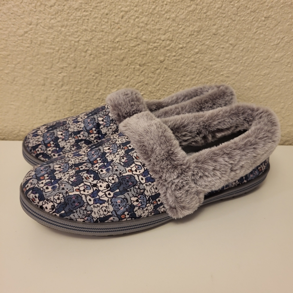 Bobs from Skechers Cozy Slippers Size 9